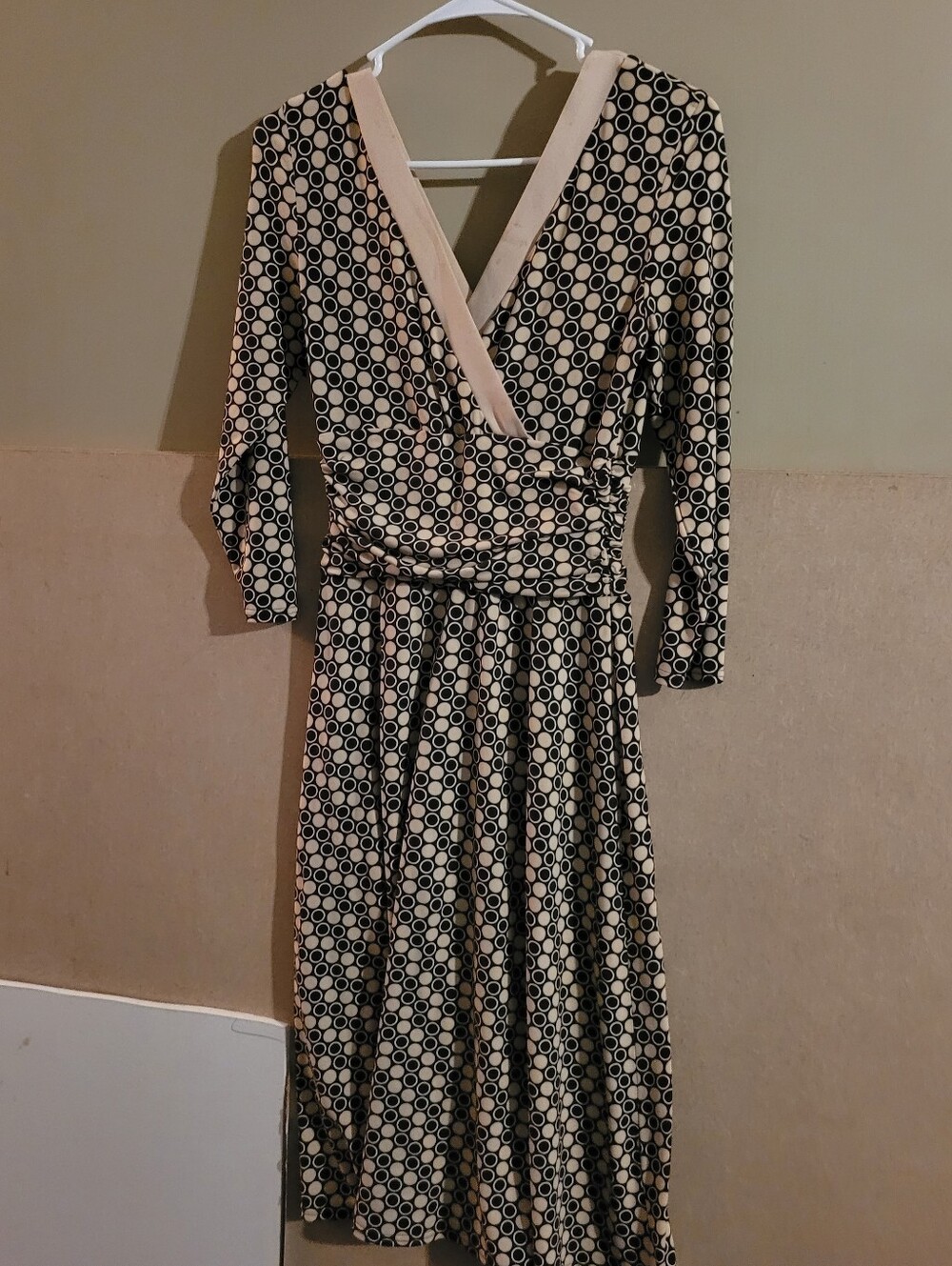 Sandra Darren Black and Beige Geometric Wrap  Dress 6